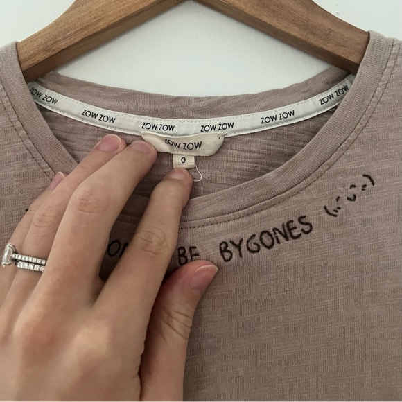 Zow Zow Beige Tee - Picture 2 of 3
